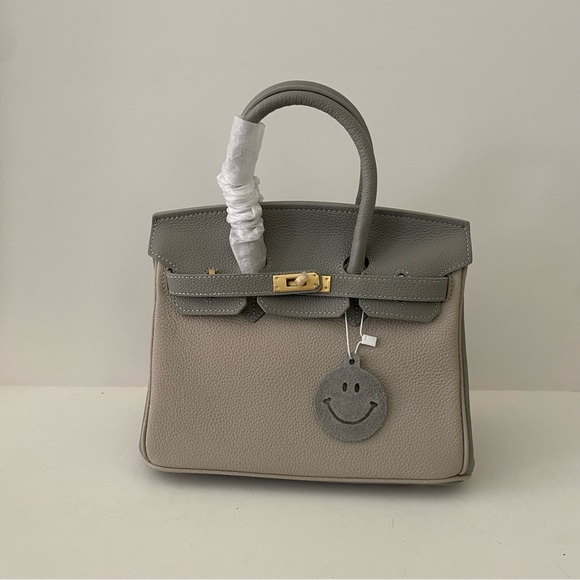 Gray Colorblock Structured 25 BK Leather Bag Lock & Key Satchel Crossbody S2/C6 - Picture 1 of 16